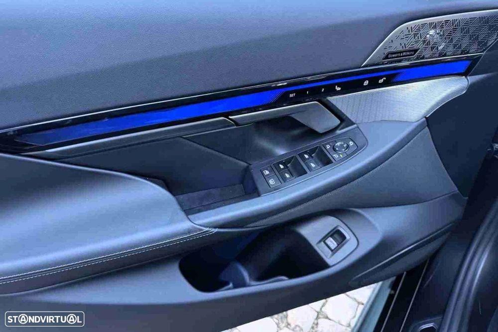 BMW i5 - 18