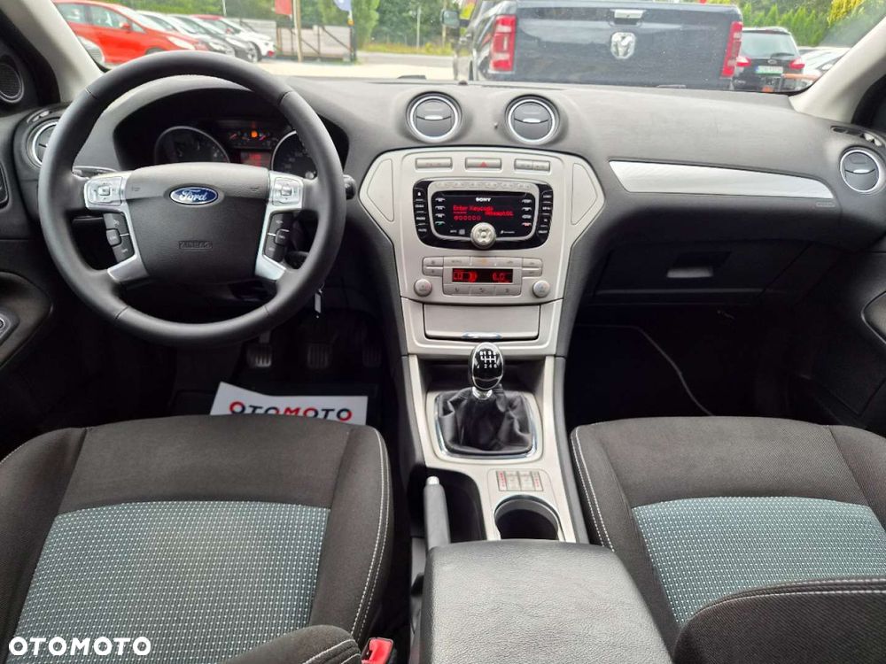 Ford Mondeo 2.0 TDCi Titanium - 24