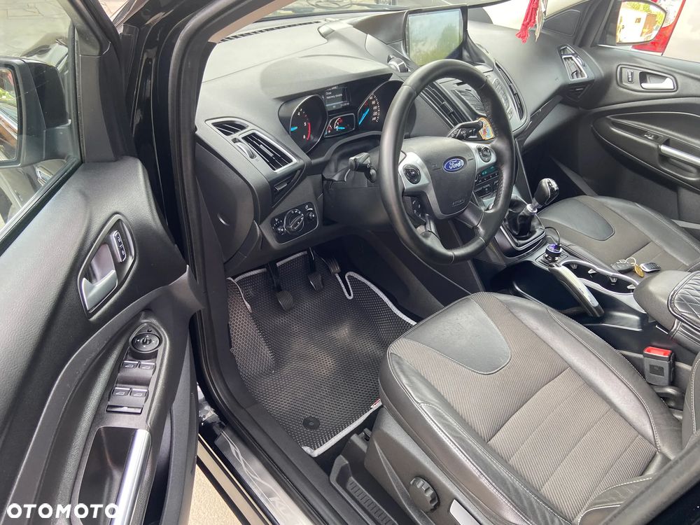 Ford Kuga - 17