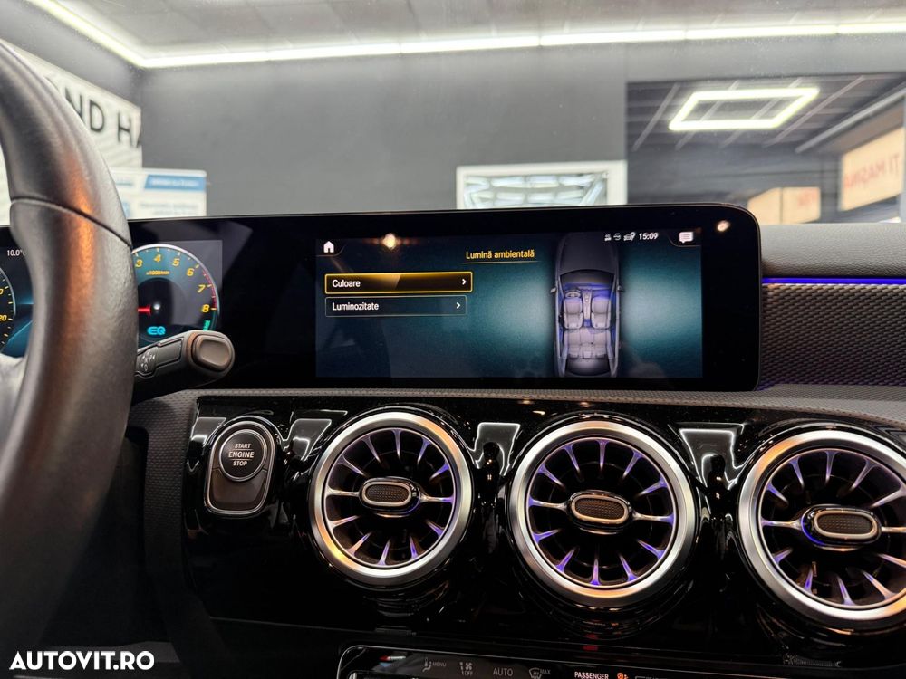 Mercedes-Benz A 250 e Sedan 8G-DCT Lim. Special Edition - 18