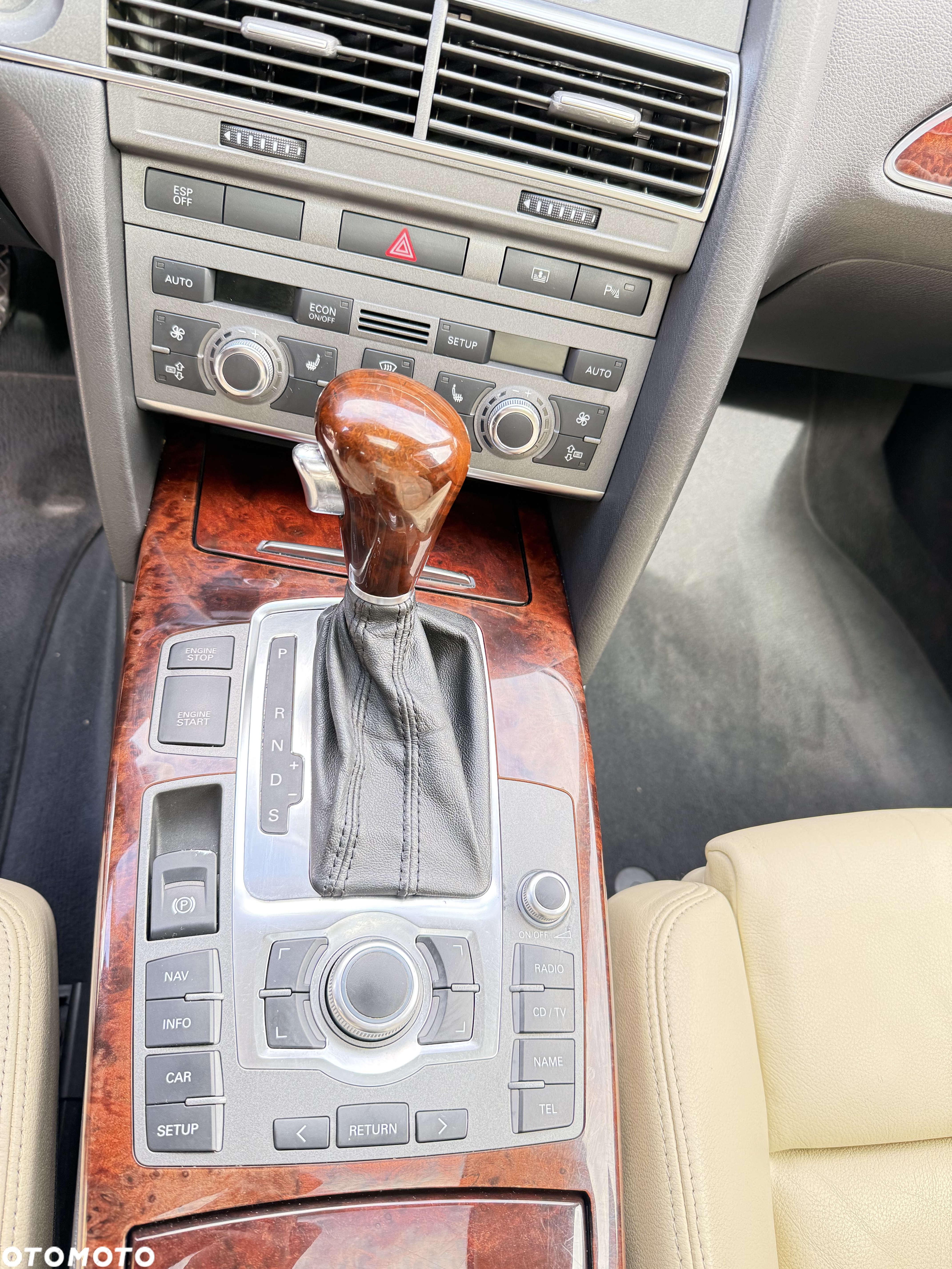 Audi A6 4.2 Quattro Tiptronic - 38