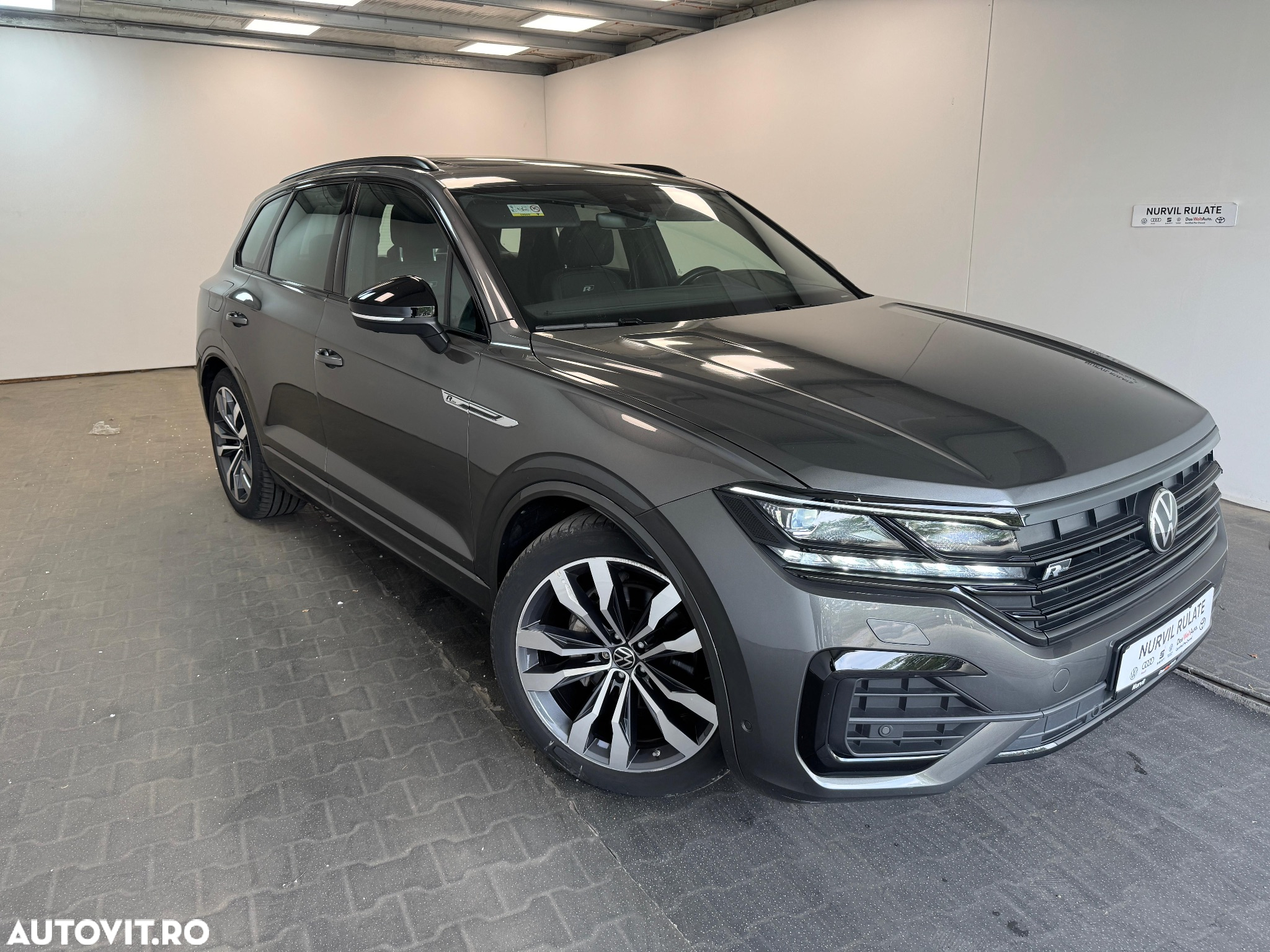 Volkswagen Touareg 3.0 V6 TDI 4Motion DPF Automatik R-Line - 21