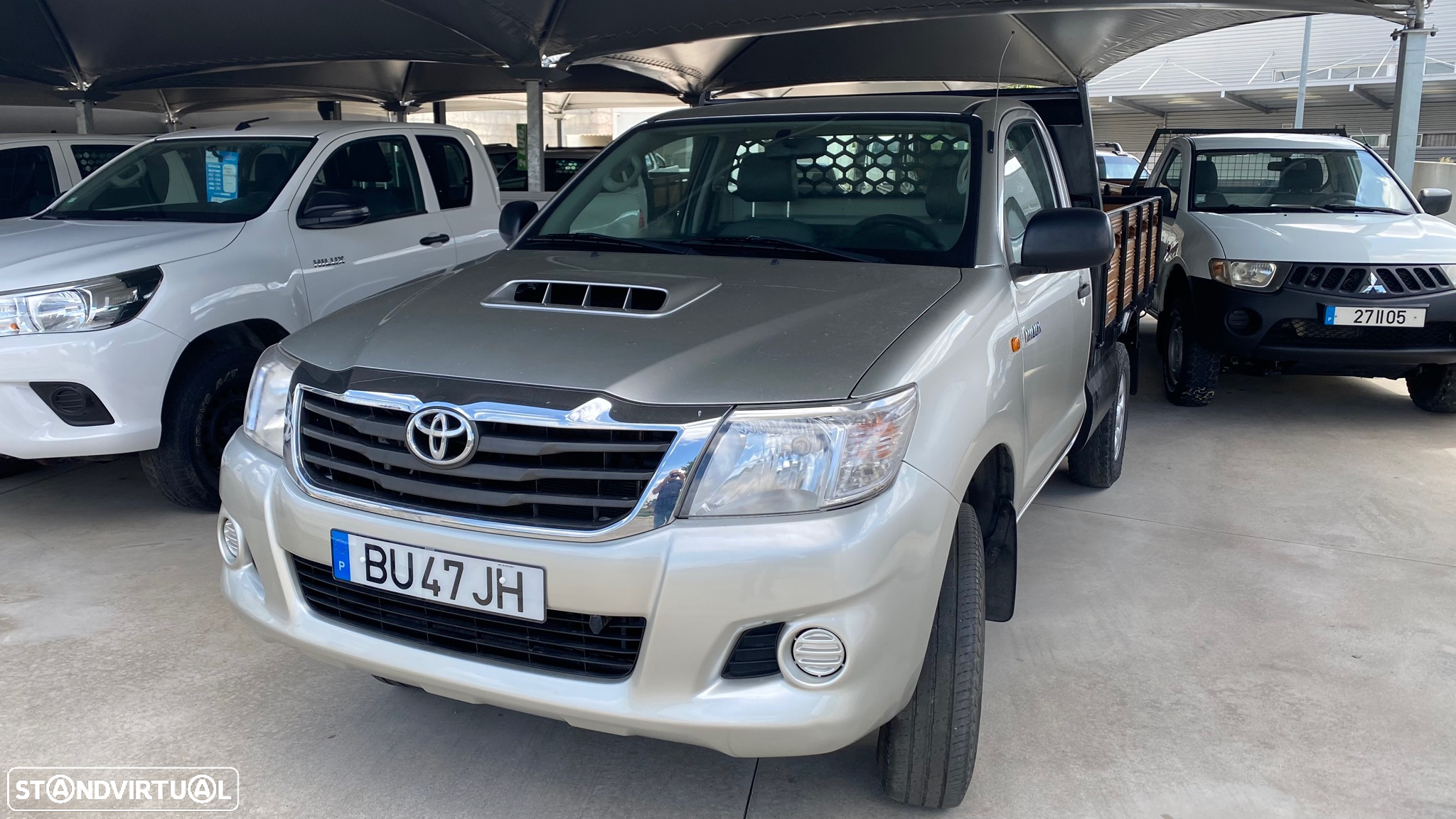 Toyota Hilux 2.5 D-4D 4WD CE AC+PM - 4