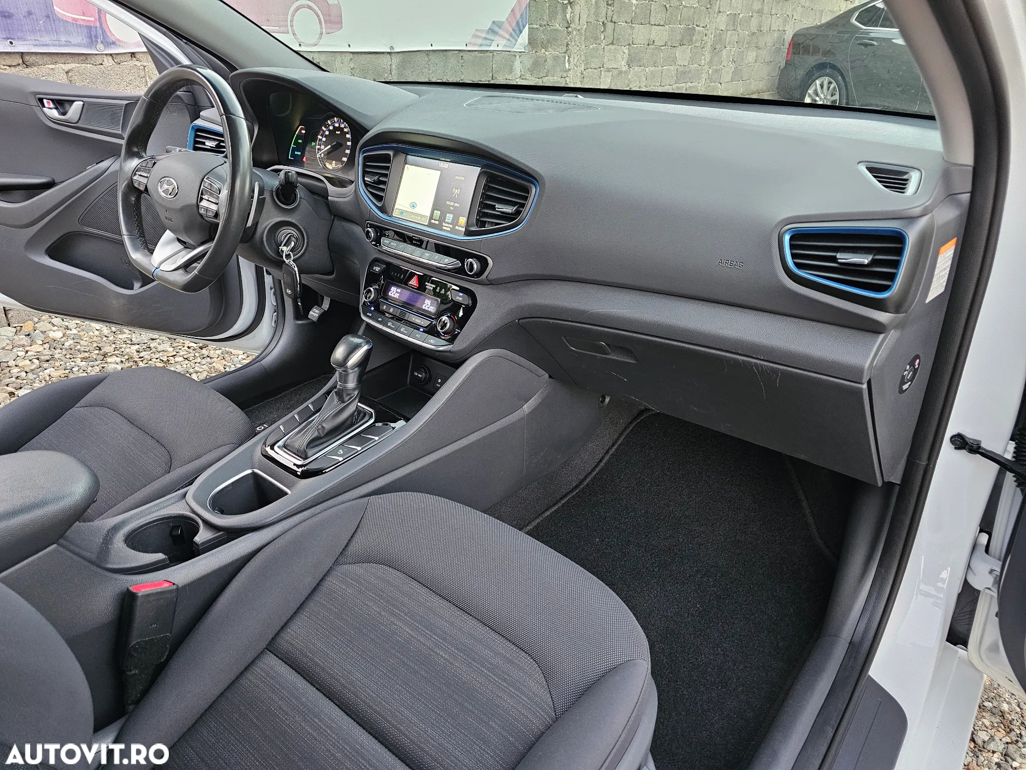 Hyundai IONIQ - 30