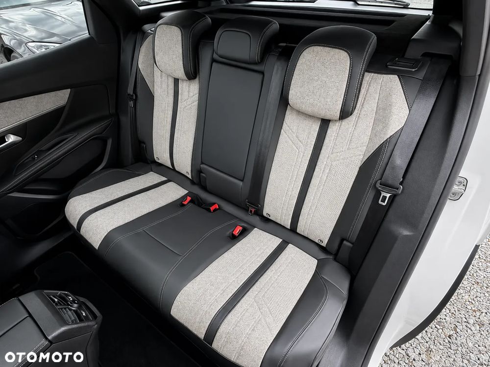 Peugeot 3008 - 31