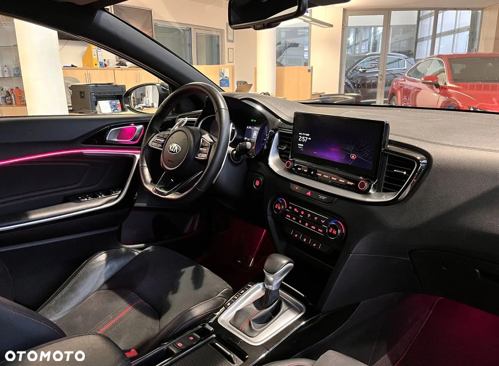 Kia ProCeed 1.6 T-GDI GT DCT - 25