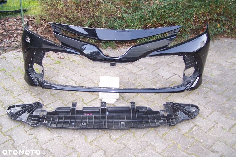 Toyota Camry VIII zderzak przedni 52119-33A50LE - 1