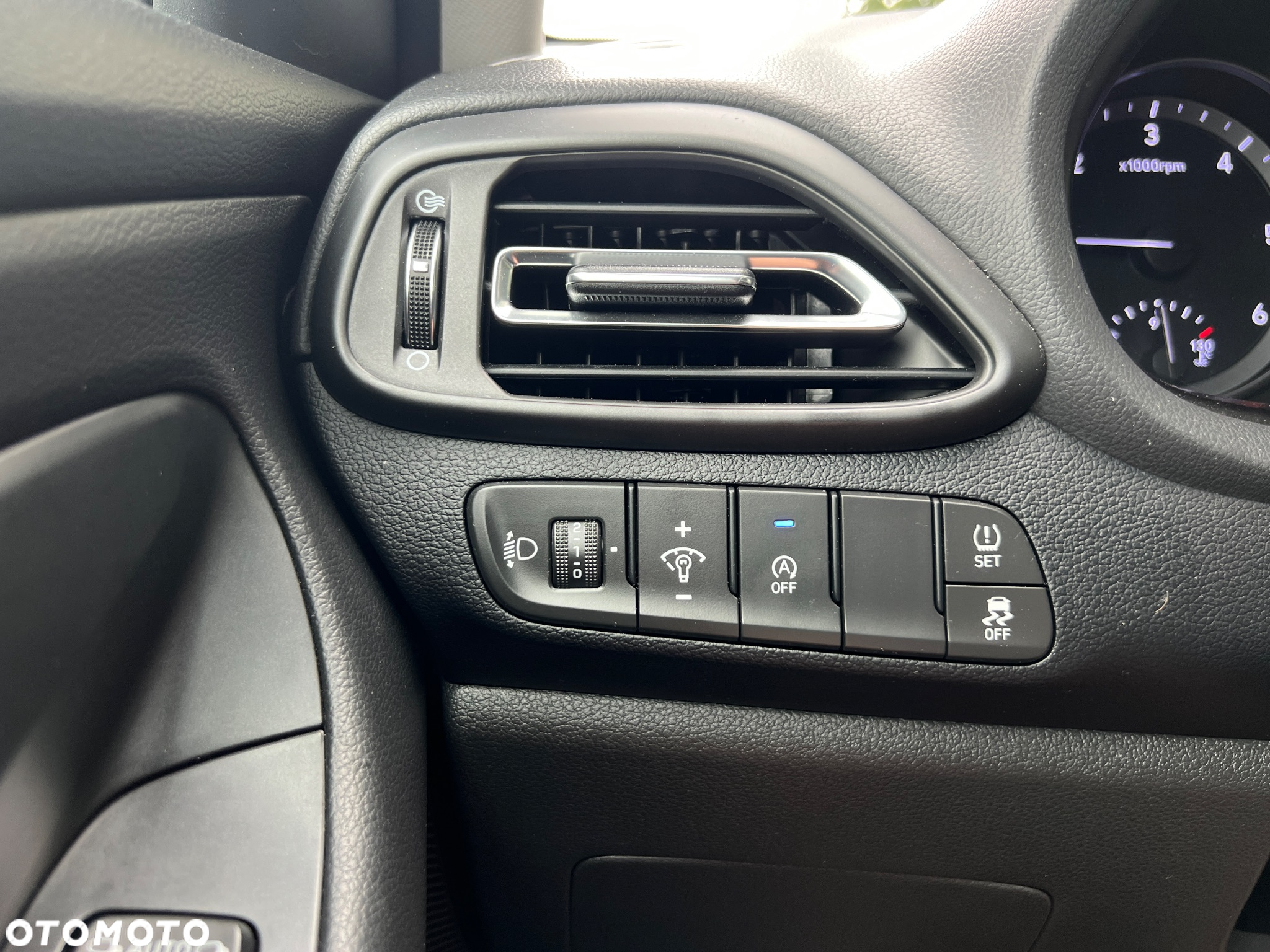 Hyundai i30 Kombi 1.6 CRDI DCT EDITION 30+ - 26