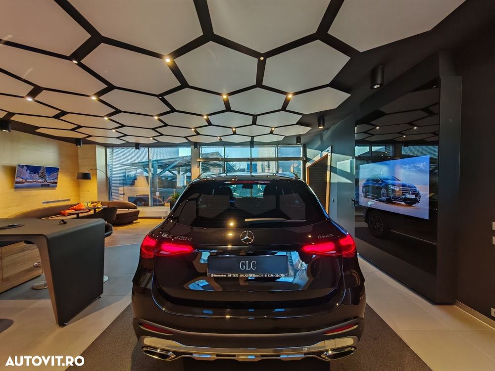 Mercedes-Benz GLC 220 d 4MATIC MHEV - 15