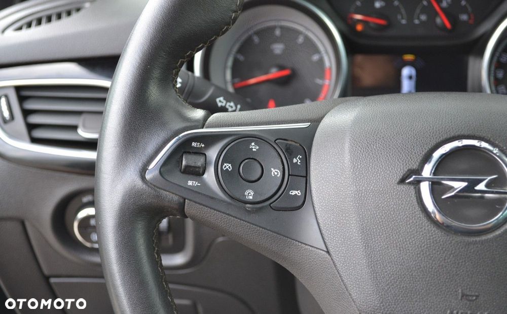 Opel Astra 1.4 Turbo Innovation - 24