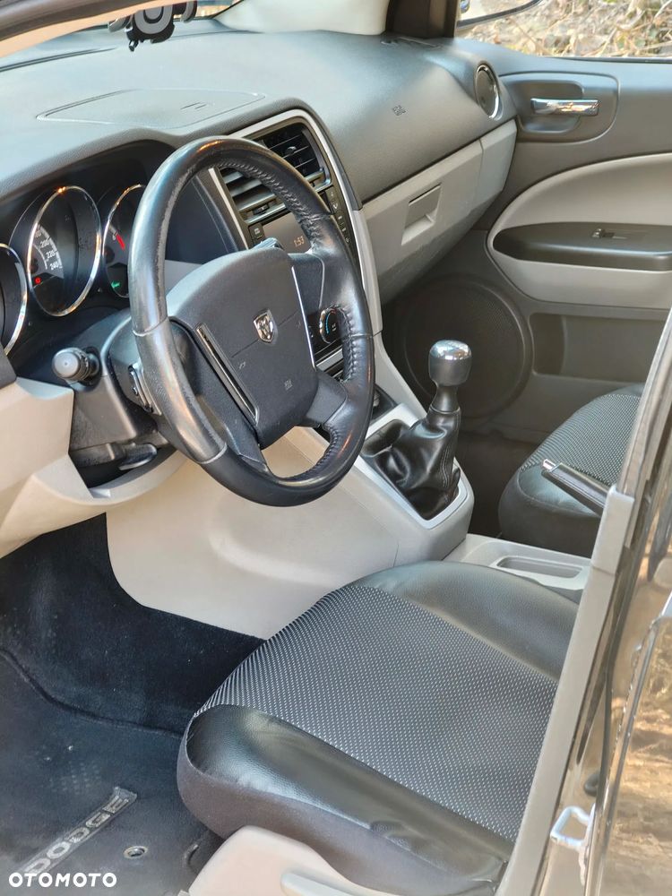 Dodge Caliber 2.0 SXT - 13