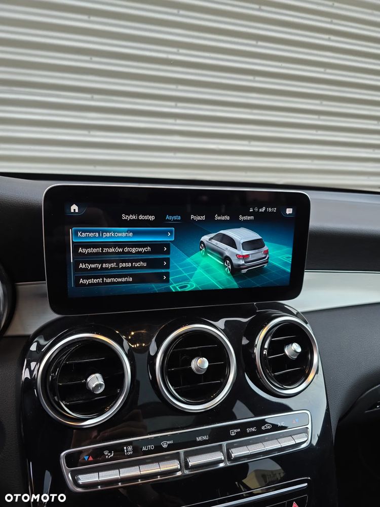 Mercedes-Benz GLC 220 d 4Matic 9G-TRONIC AMG Line - 21