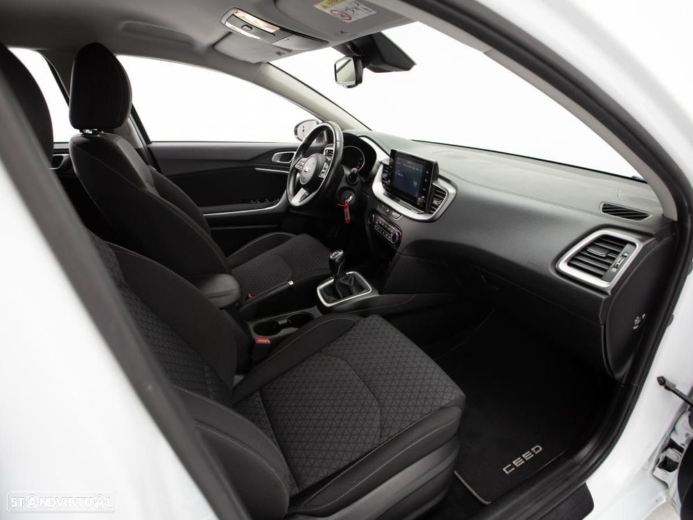 Kia Ceed 1.0 T-GDI Urban - 9