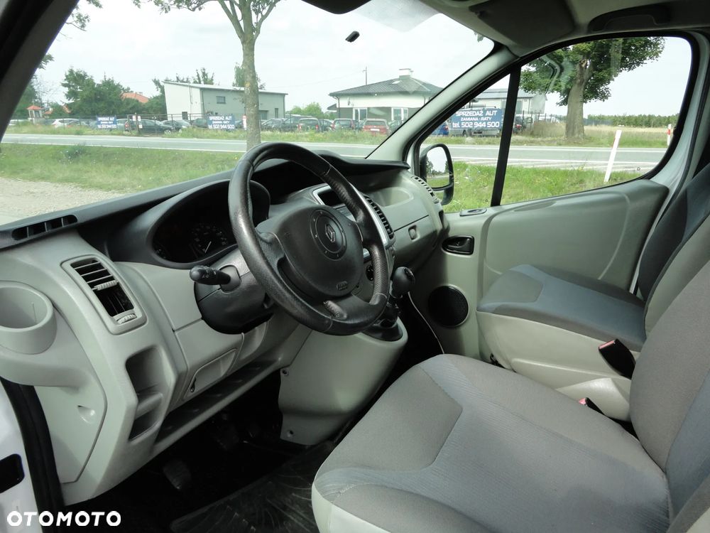 Renault Trafic - 9