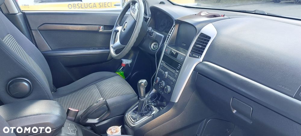 Chevrolet Captiva 2.4 LS 5os - 6