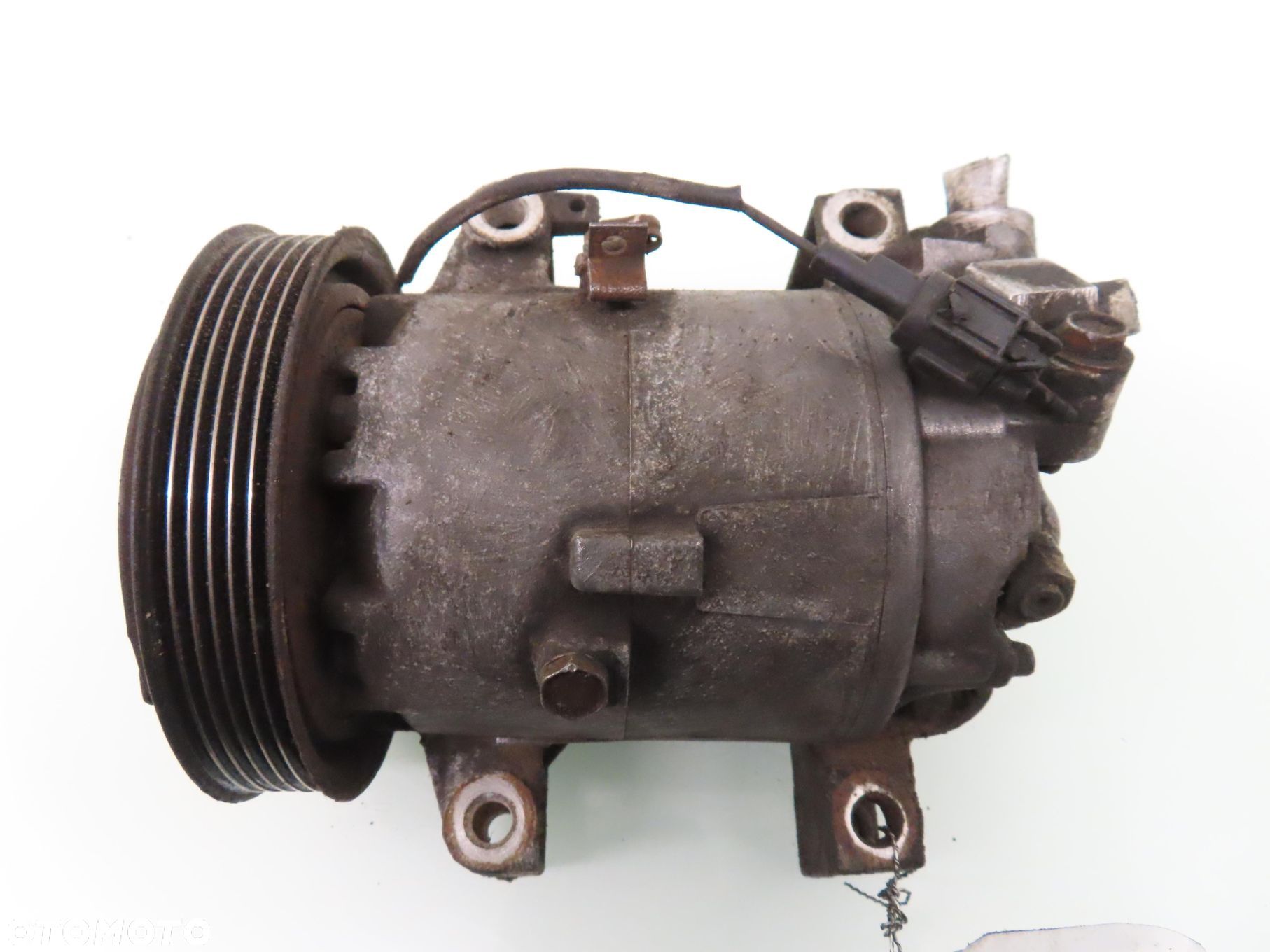 KOMPRESOR KLIMATYZACJI NISSAN ALMERA II N16 1.5 926009F510 - 1