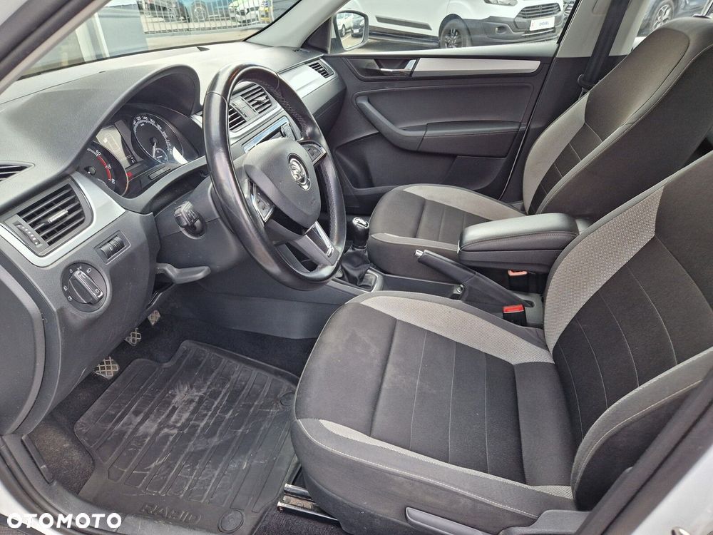 Skoda RAPID 1.0 TSI Ambition - 26