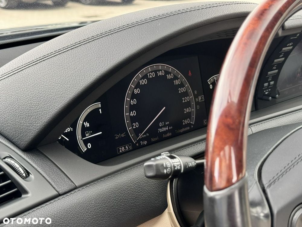 Mercedes-Benz CL 500 4Matic 7G-TRONIC - 37