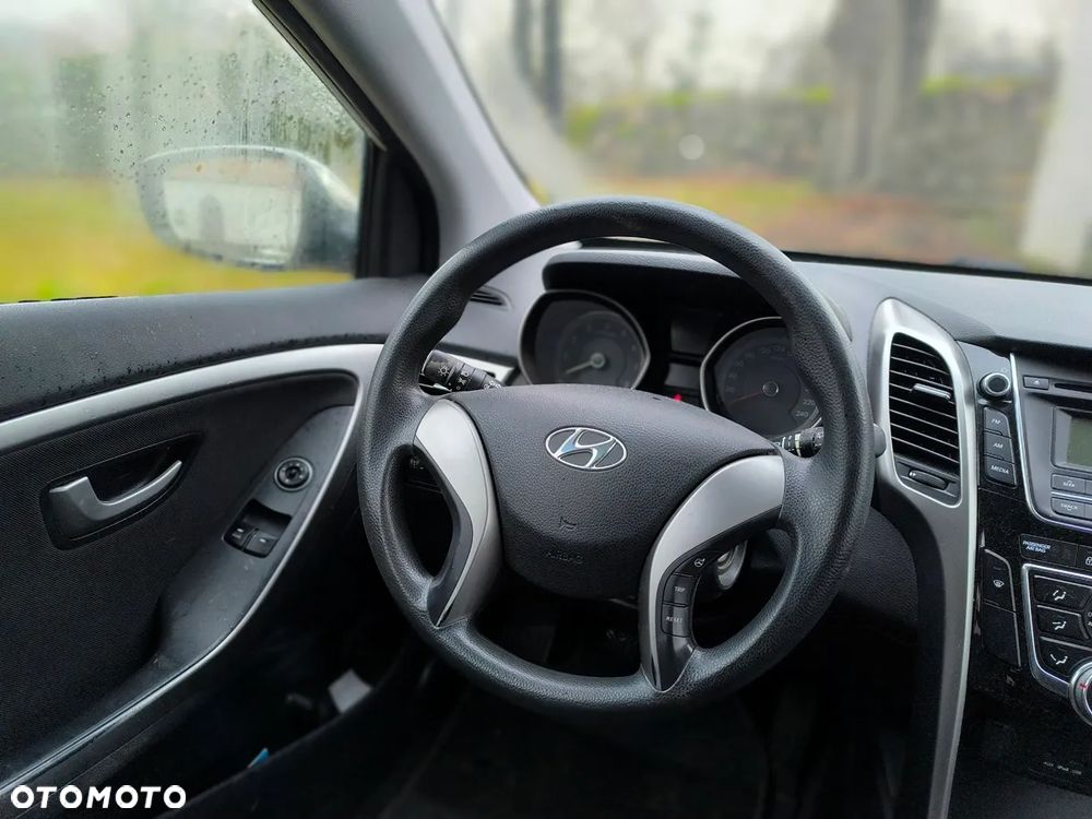 Hyundai i30 i30cw 1.4 Intro Edition - 6