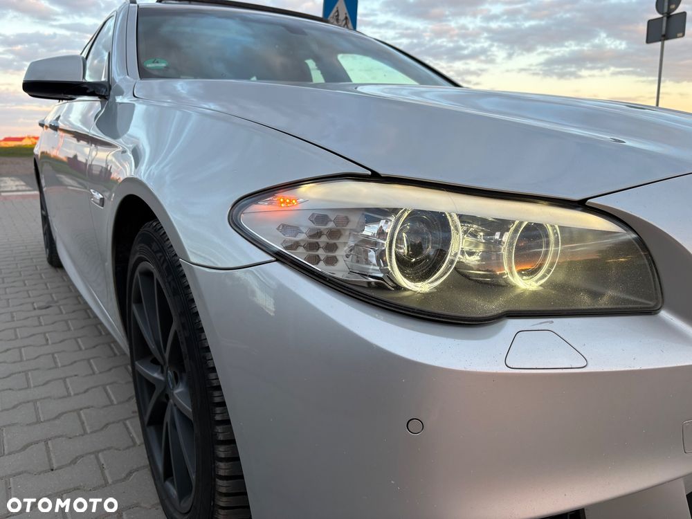 BMW Seria 5 525d Sport-Aut Modern Line - 10
