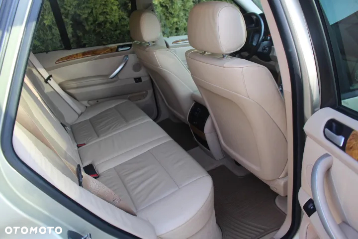 BMW X5 3.0 i - 11