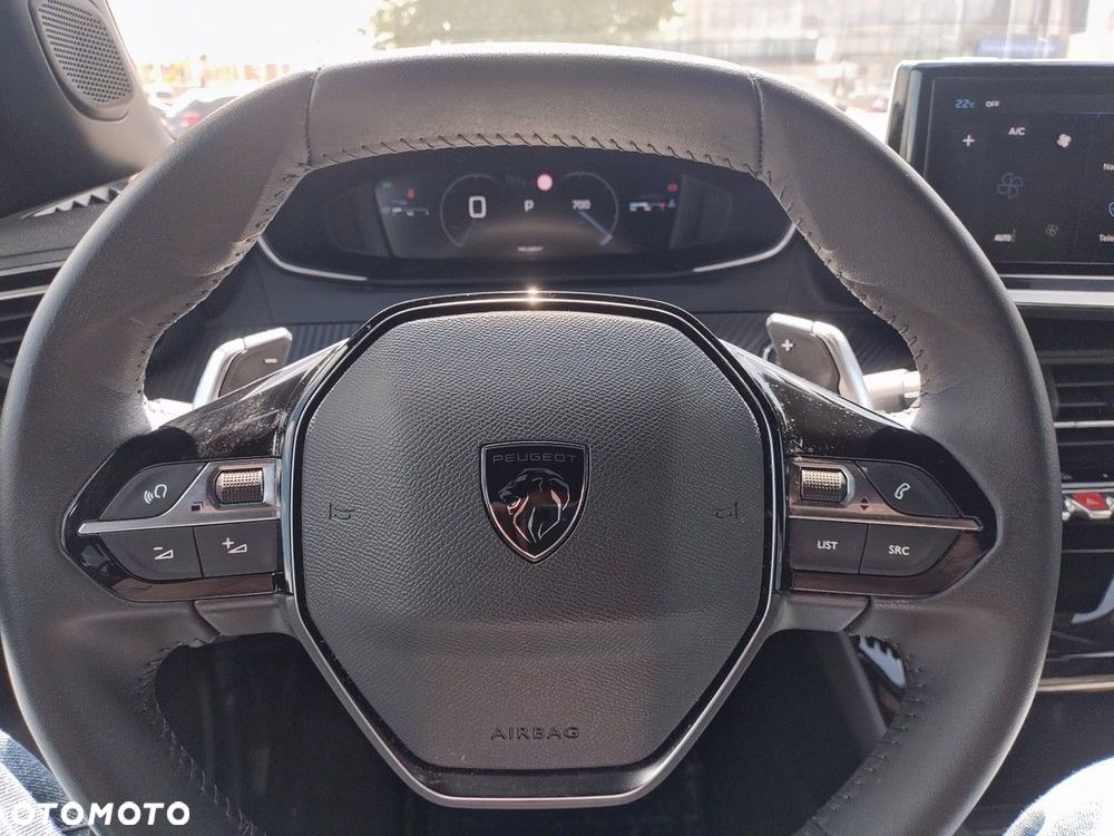 Peugeot 2008 1.2 PureTech Allure S&S EAT8 - 14