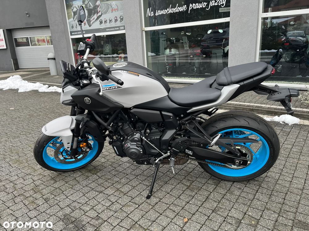 Yamaha MT - 8