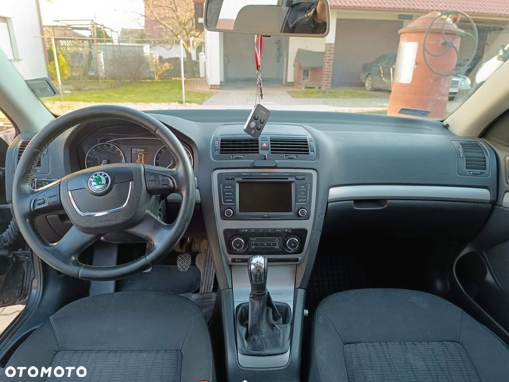 Skoda Octavia 2.0 TDI DPF Ambiente - 12