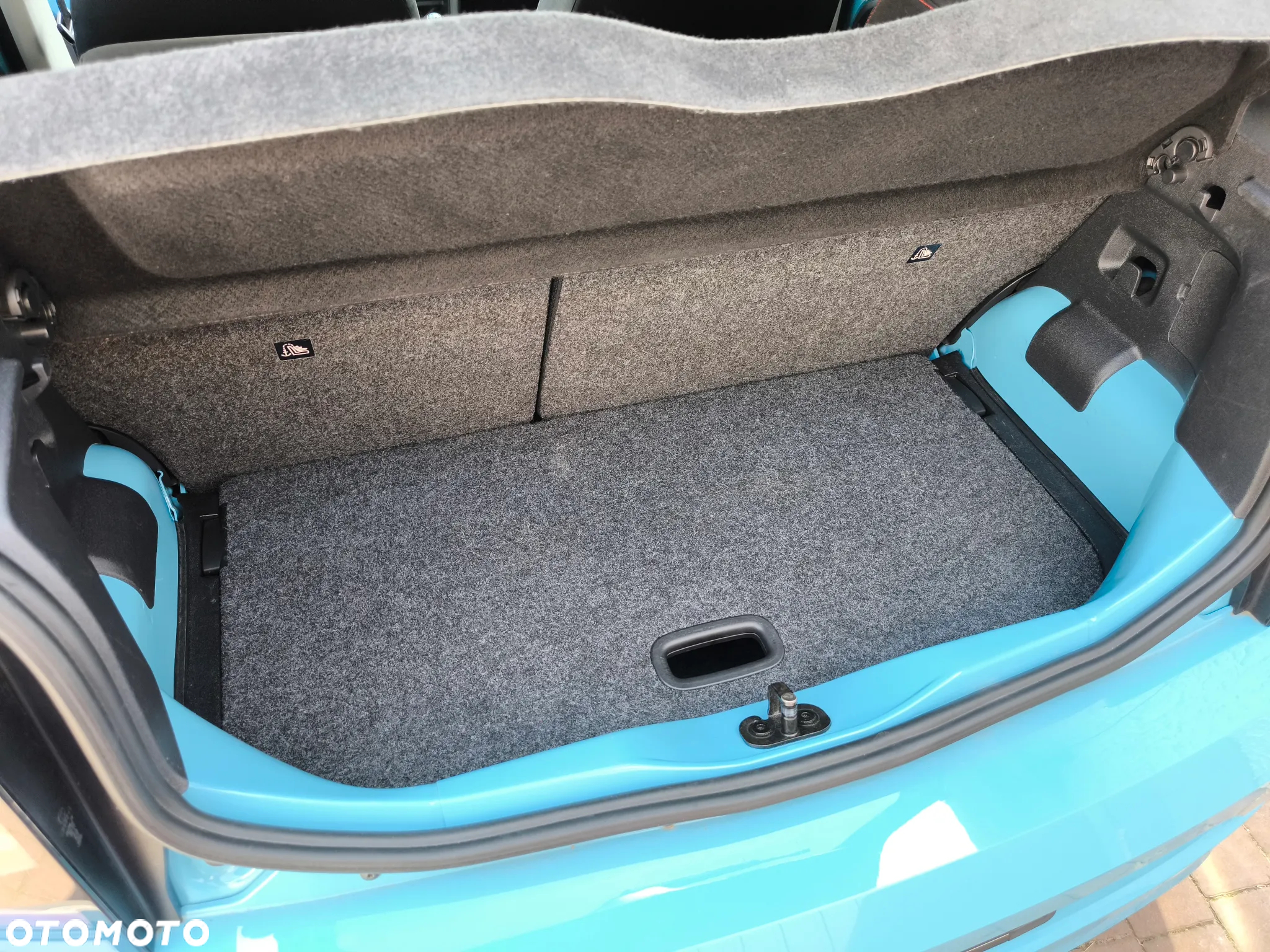 Volkswagen up! - 25
