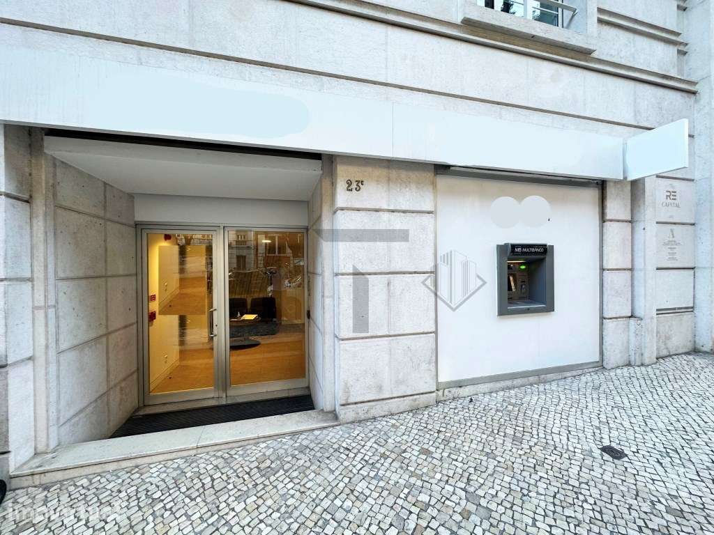 Loja para Arrendamento em plena Av. António Augusto Aguiar 23, junt... - Grande imagem: 5/20