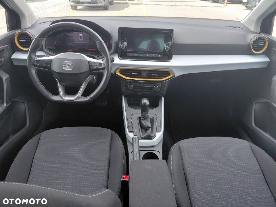 Seat Arona - 12