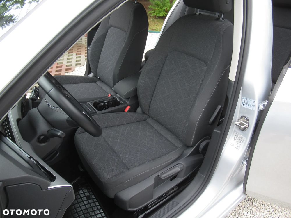 Volkswagen Golf VIII 1.5 TSI EVO Life - 6