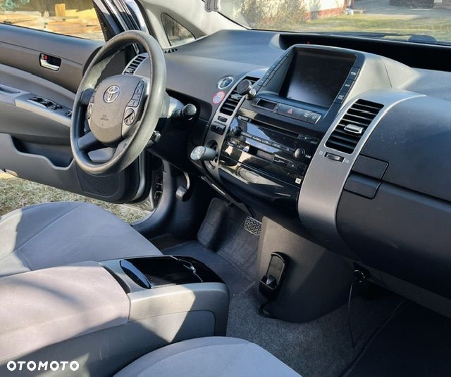 Toyota Prius 1.5 VVT-i Sol - 2