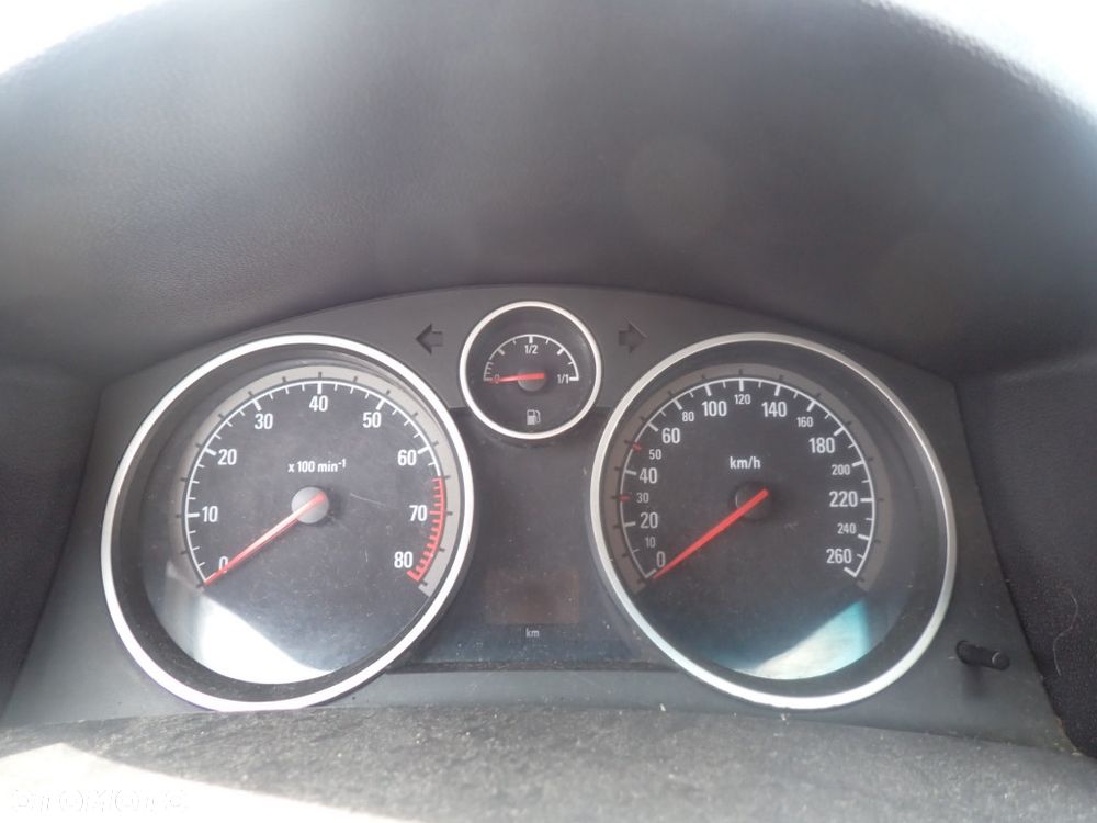 CZĘŚCI - Opel Astra H III 1,4 16V 90KM Z14XEP HB 5D F13 M24 lakier Z163 2004r. INDEX - 10211 - 13