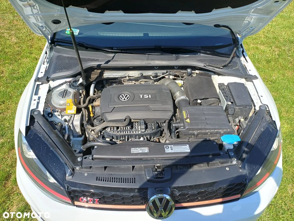 Volkswagen Golf 2.0 TSI GTI - 30