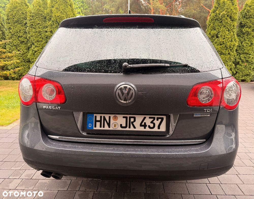 Volkswagen Passat 2.0 TDI DPF BlueMotion Technology Comfortline - 6
