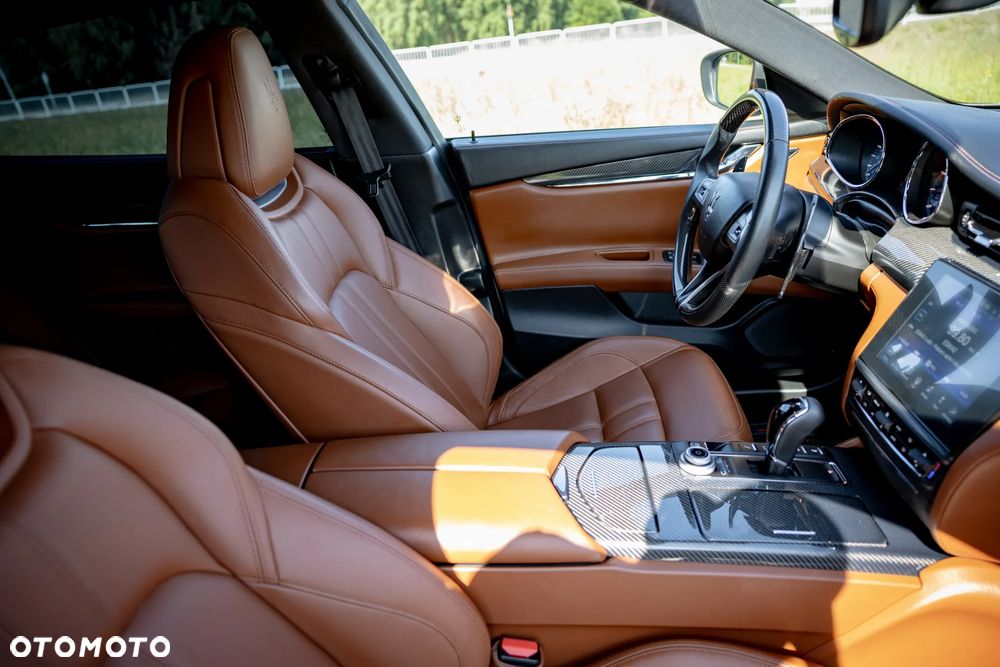 Maserati Quattroporte GranSport GTS - 30