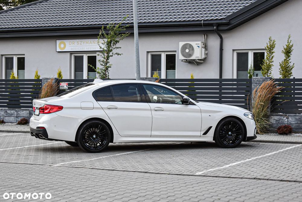 BMW Seria 5 530d Sport Line - 27