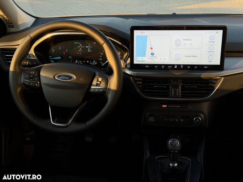 FORD Focus 2023 — imagine 16