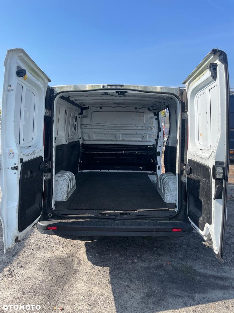 Renault Trafic - 15