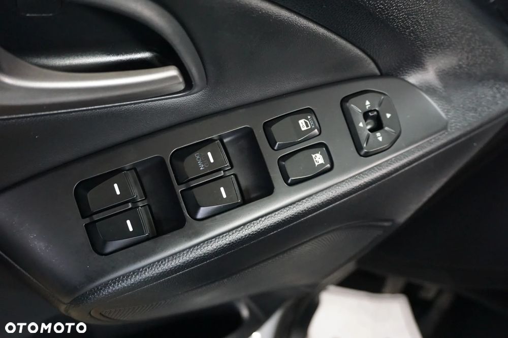 Hyundai ix35 1.7 CRDi 2WD blue Comfort - 21