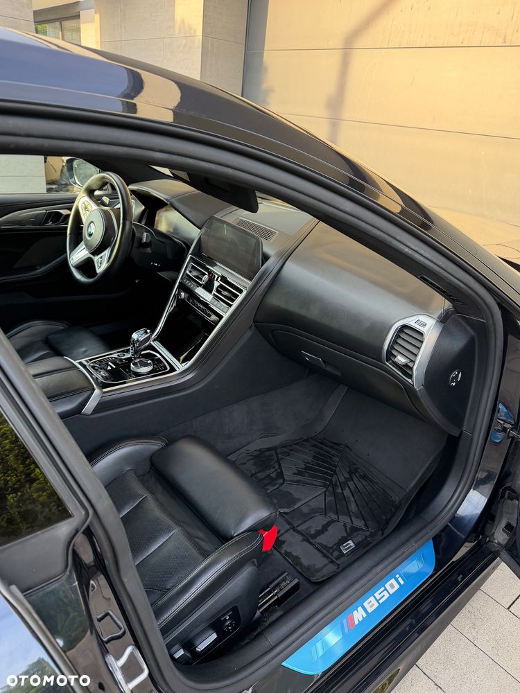 BMW Seria 8 M850i xDrive - 26