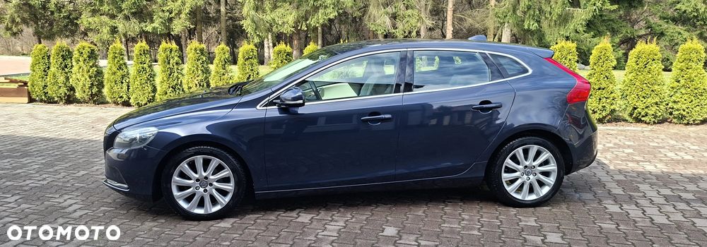 Volvo V40 D2 Momentum - 4