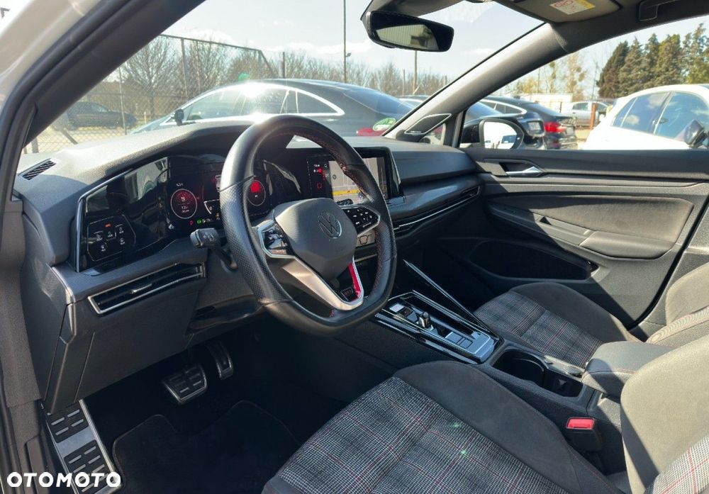 Volkswagen Golf - 14