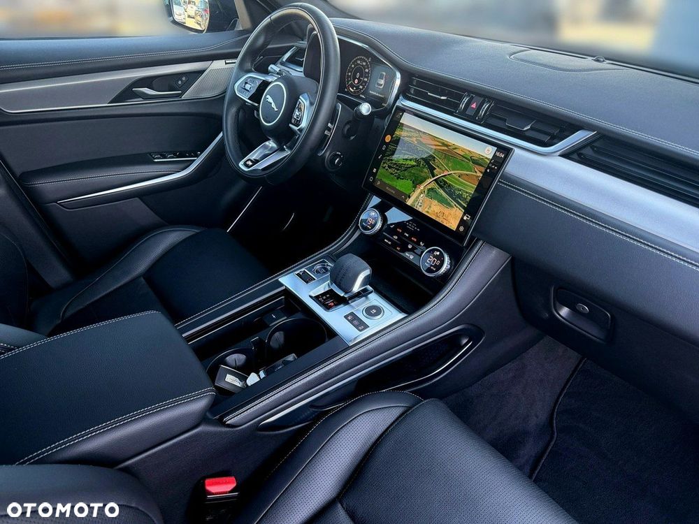 Jaguar F-Pace - 20