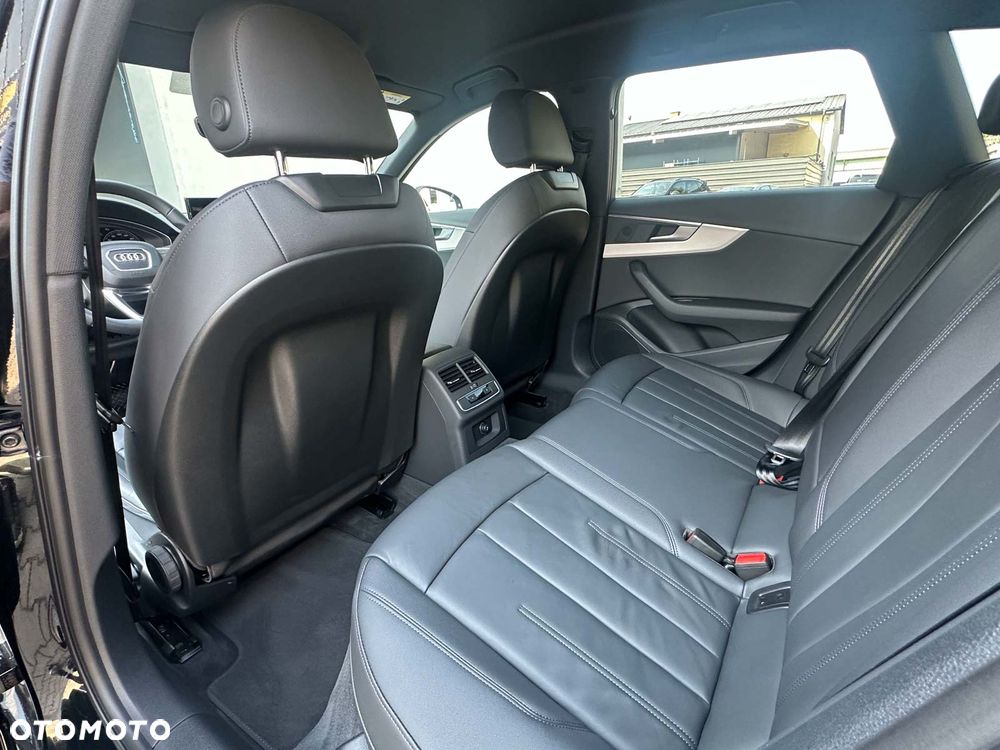 Audi A4 Allroad - 31