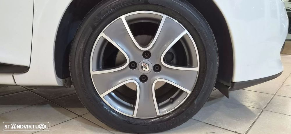 Renault Clio Sport Tourer 1.5 dCi - 8