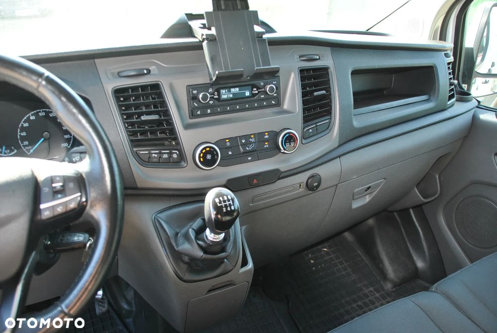Ford Transit Custom - 10