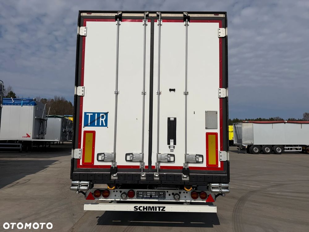 Schmitz Cargobull Chłodnia Hakówka Thermo King SLXi300 2017 rok - 3