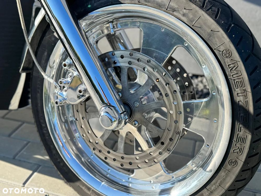 Harley-Davidson V-Rod Night Rod - 13